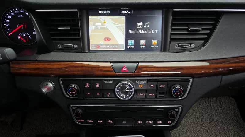 Kia K7