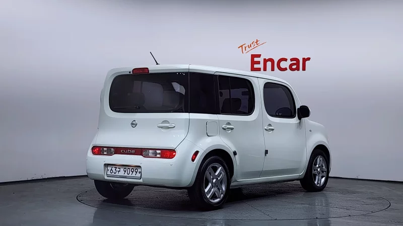 Nissan CUBE