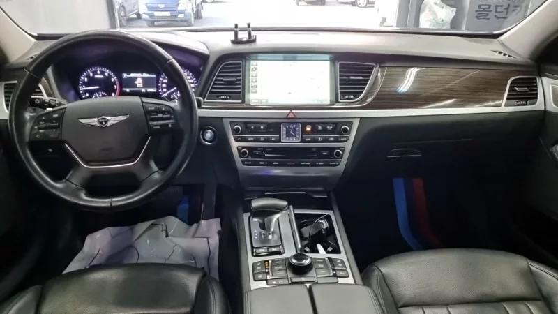 Genesis G80