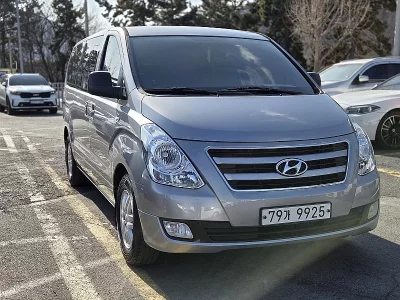 Hyundai Starex