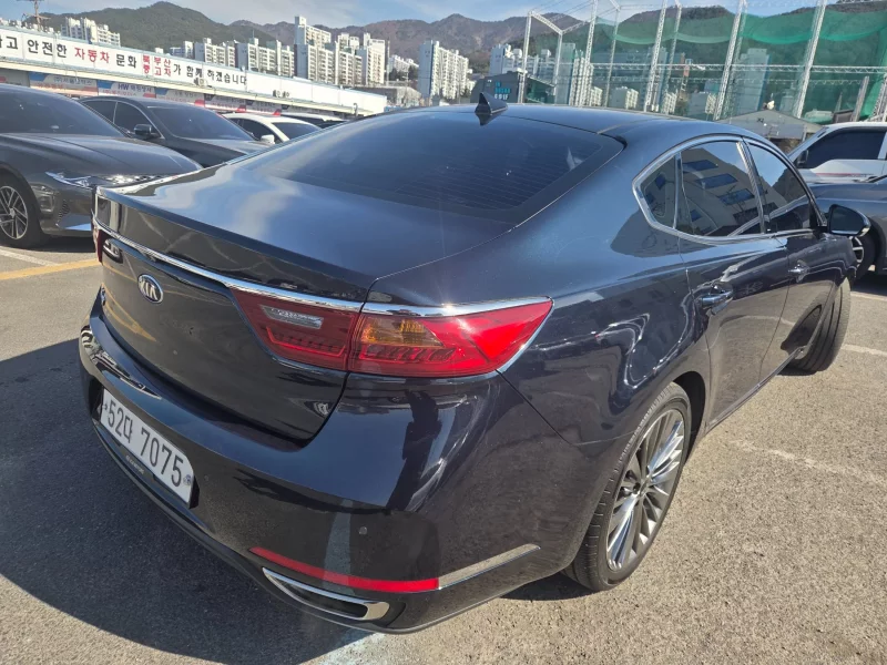 Kia K7
