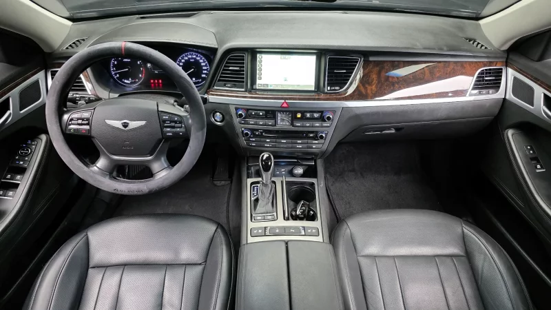 Hyundai Genesis