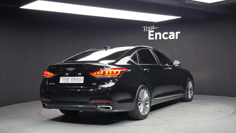 Hyundai Genesis
