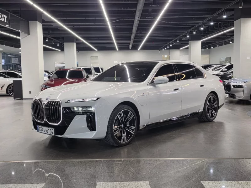 BMW 7-Series
