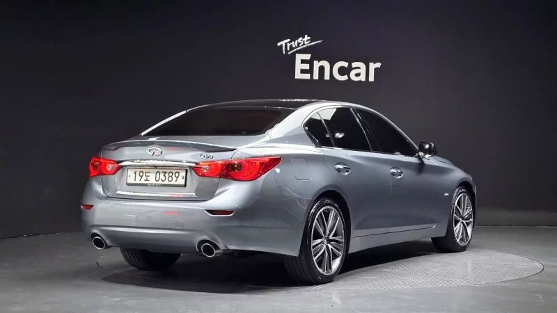 Infiniti Q50