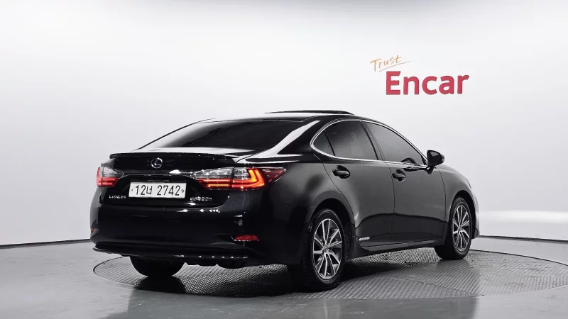 Lexus ES300h