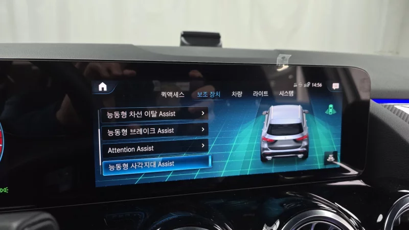 Mercedes-Benz GLA-Class