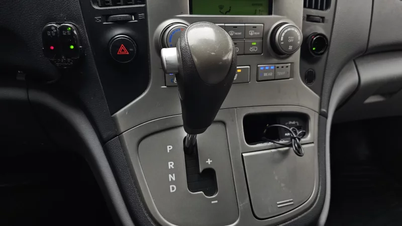 Hyundai Grand Starex