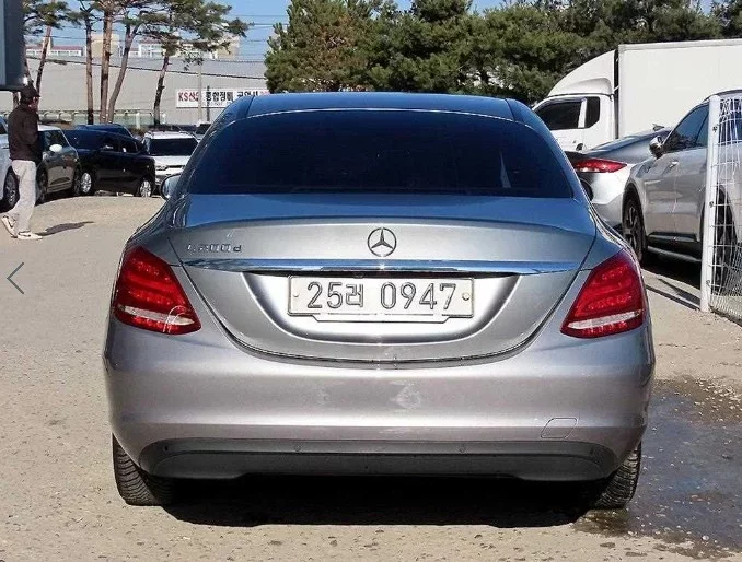 Mercedes-Benz C-Class