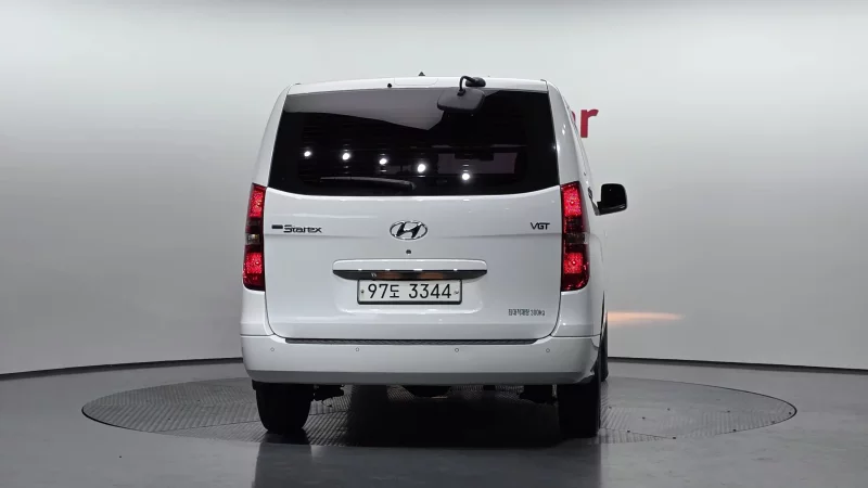 Hyundai Grand Starex
