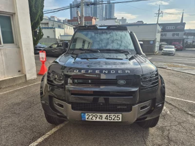 Land Rover DEFENDER