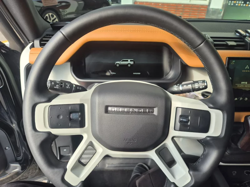 Land Rover DEFENDER