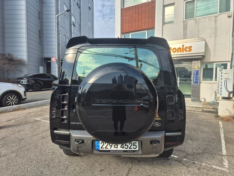 Land Rover DEFENDER