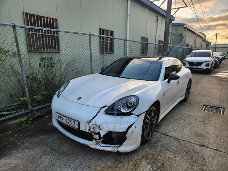 Porsche PANAMERA