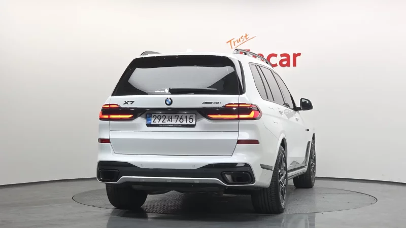 BMW X7