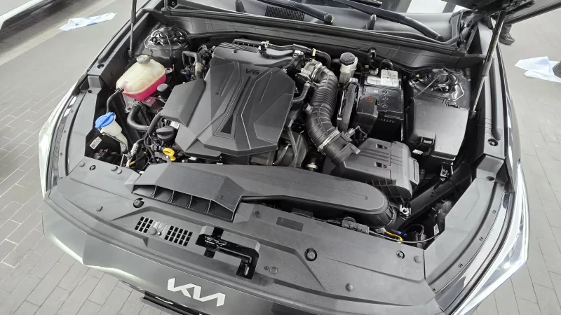 Kia K8