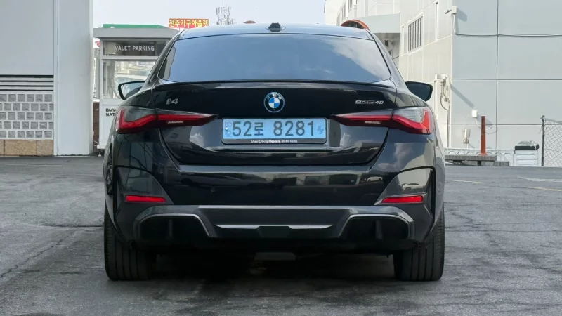 BMW i4