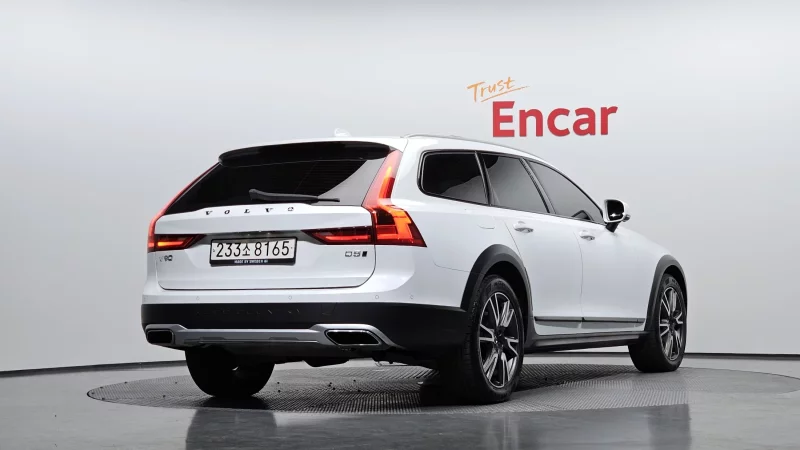 Volvo V90