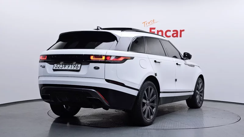 Land Rover RANGE ROVER VELAR