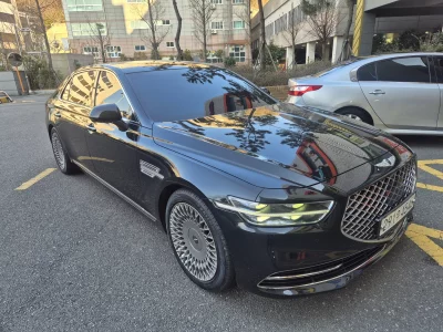 Genesis G90