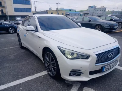 Infiniti Q50
