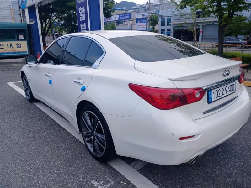 Infiniti Q50