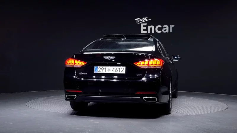 Hyundai Genesis