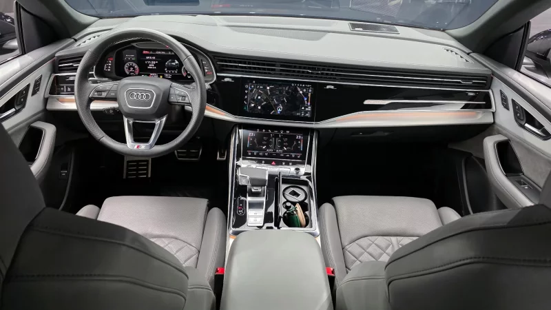 Audi Q8