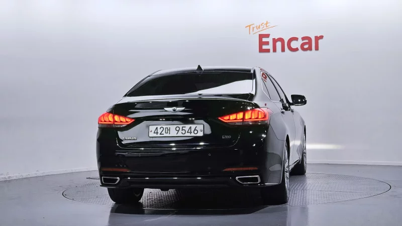 Hyundai Genesis