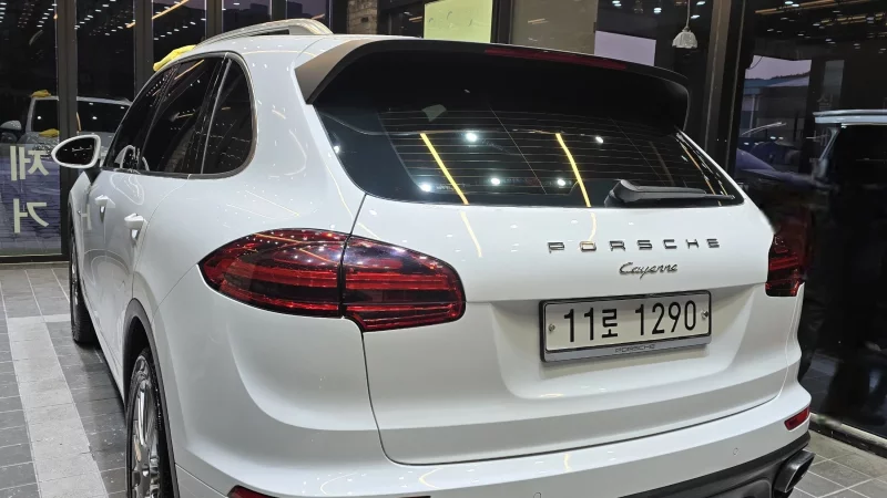 Porsche CAYENNE