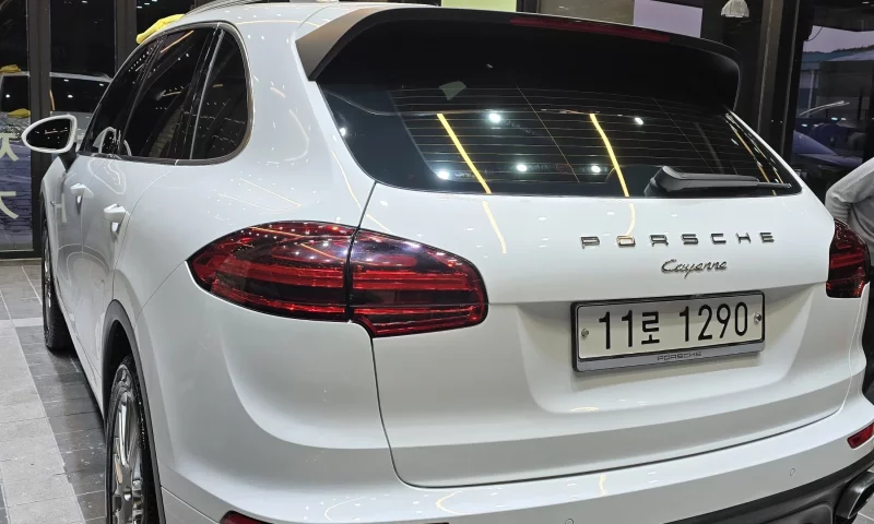 Porsche CAYENNE