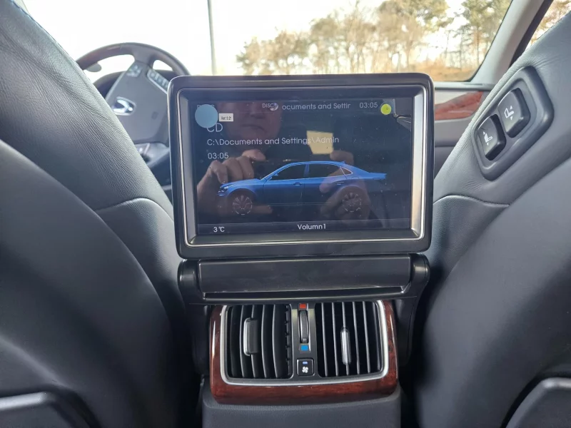 Hyundai Equus