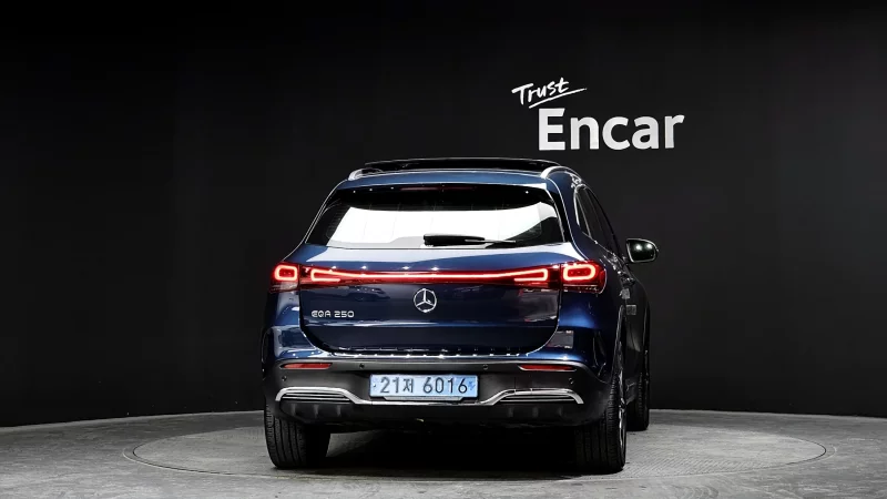 Mercedes-Benz EQA
