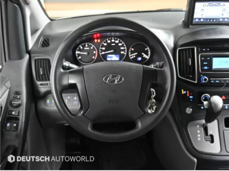 Hyundai Grand Starex