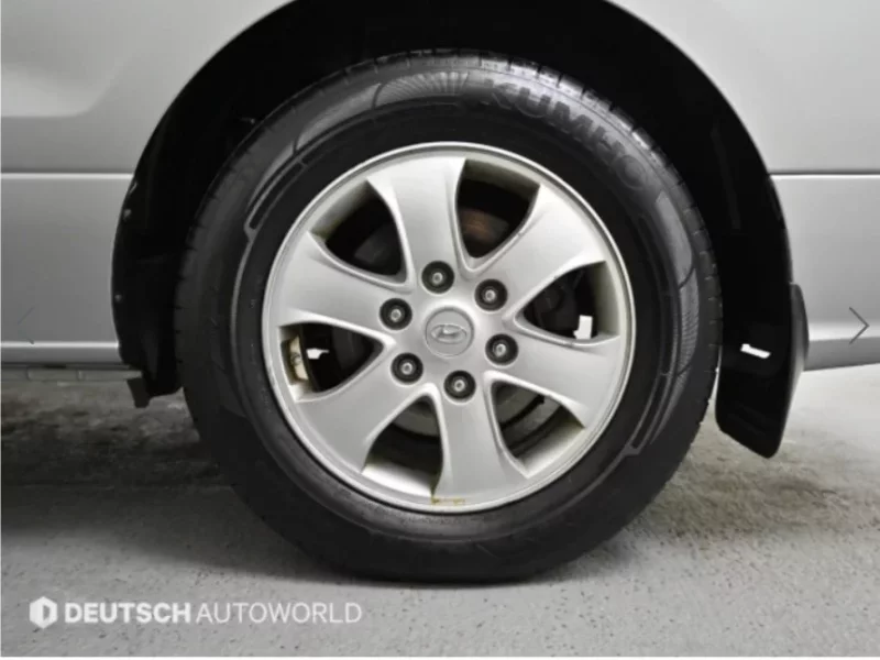 Hyundai Grand Starex
