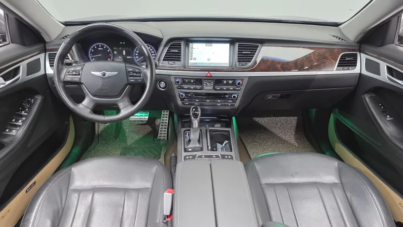 Hyundai Genesis