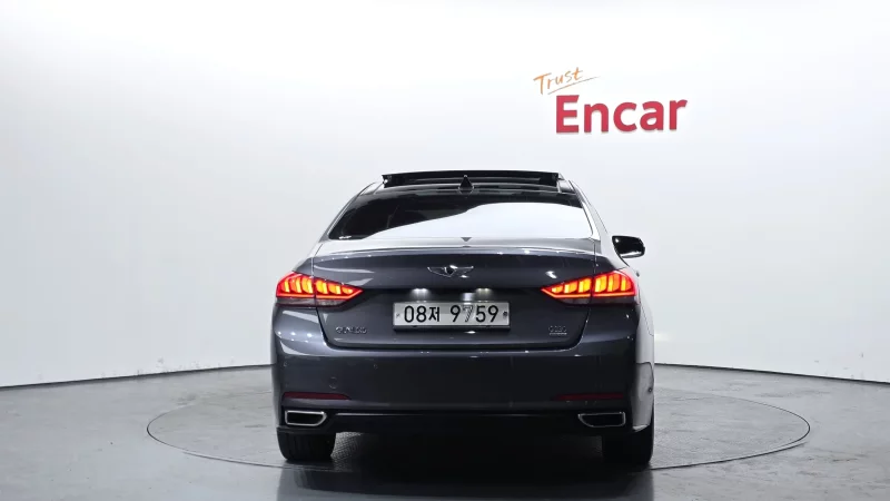 Hyundai Genesis