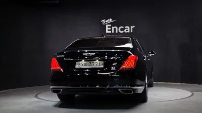 Genesis EQ900