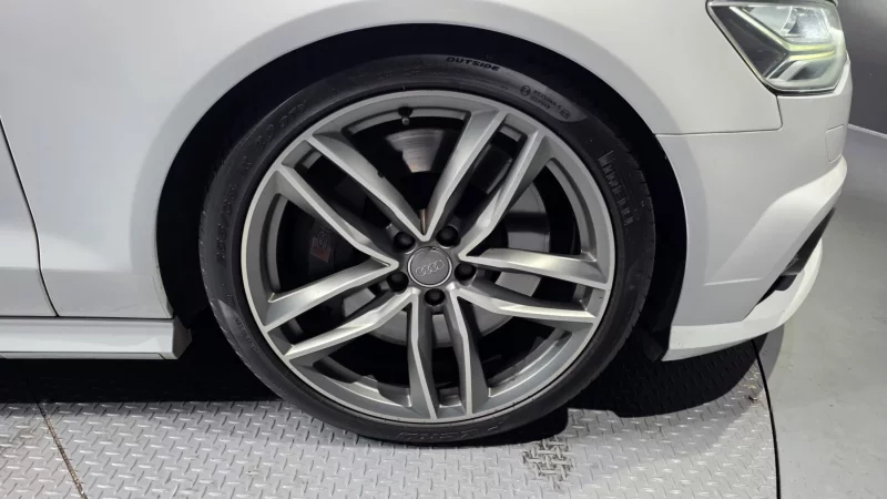 Audi S6