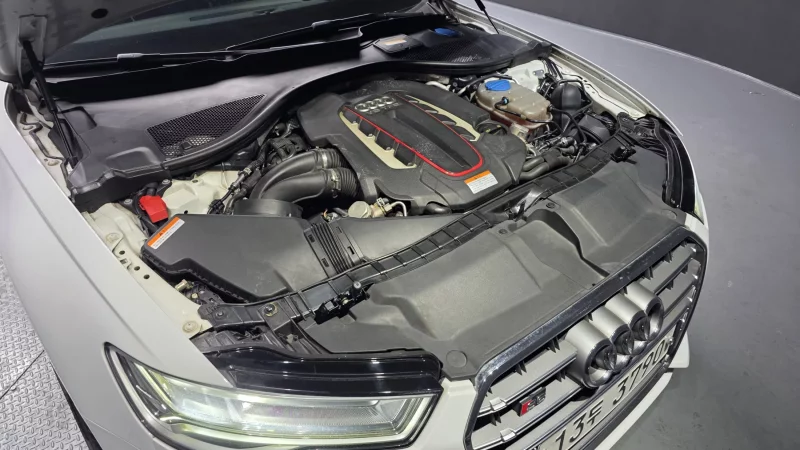 Audi S6