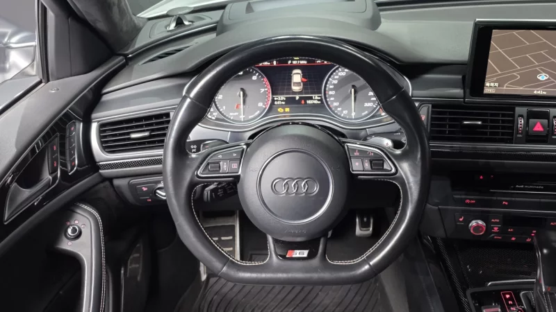 Audi S6