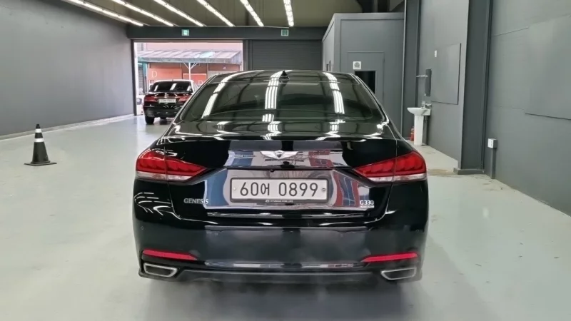 Hyundai Genesis