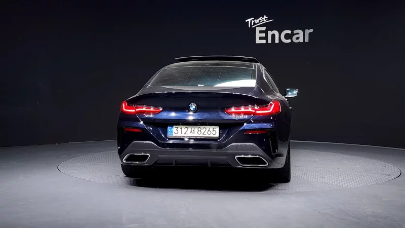 BMW 8-Series