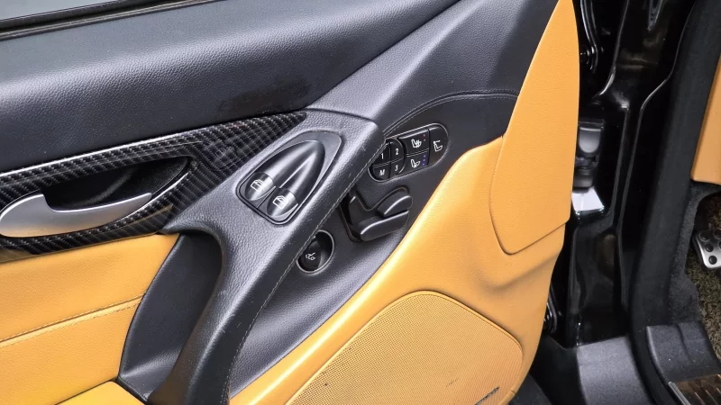 Mercedes-Benz SL-Class