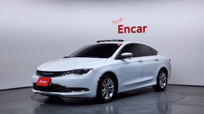 Chrysler 200