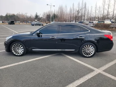 Hyundai Equus