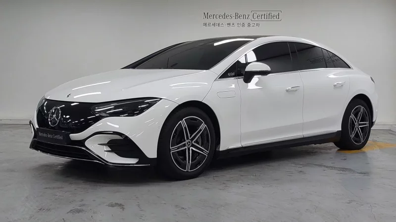 Mercedes-Benz EQE