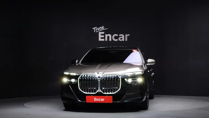BMW 7-Series