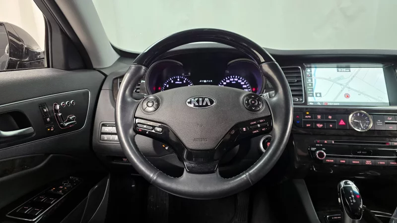 Kia K9
