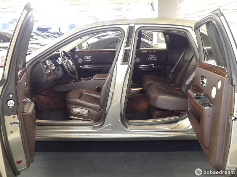 Rolls-Royce GHOST